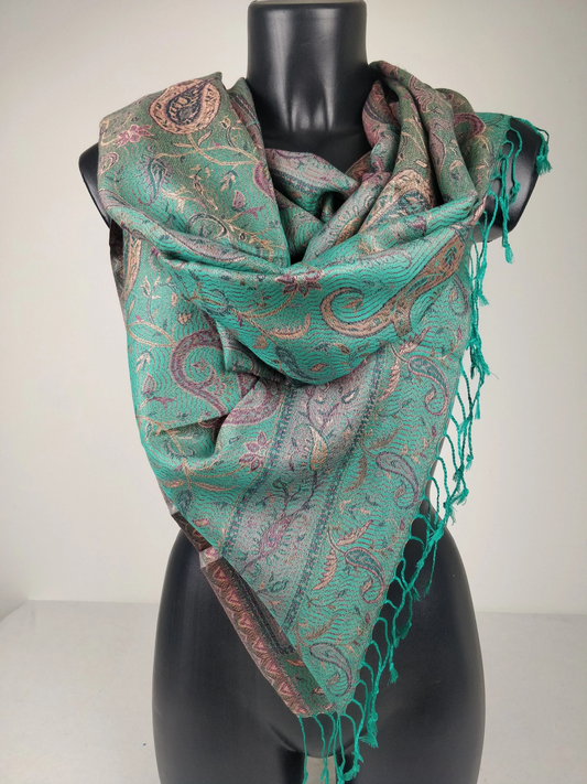 Pashmina Mangal réversible en modal / soie. Echarpe aux motifs paisley vert.