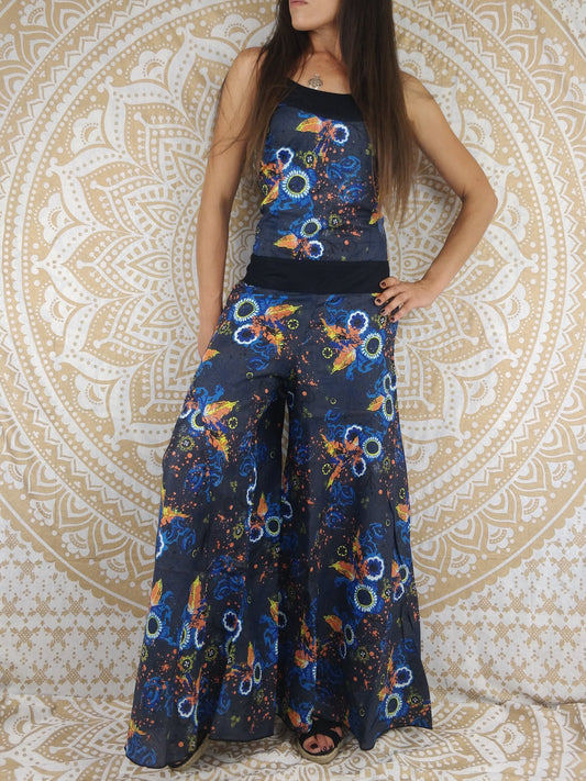 Combinaison femme Mohana en coton. Jumpsuit patte d'éléphant. Imprimé fleuri bleu.