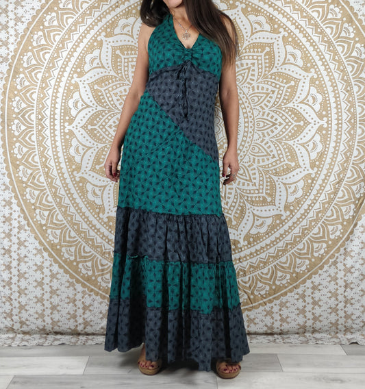 Robe longue Patiala en coton. Robe d'été bicolore bohème chic. Imprimé géométrique vert et noir.