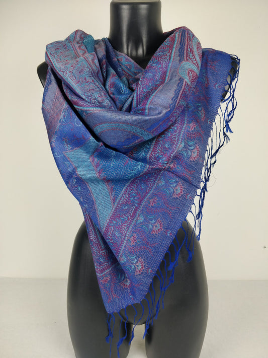 Pashmina Mangal réversible en modal / soie. Echarpe motif paisley bleu.