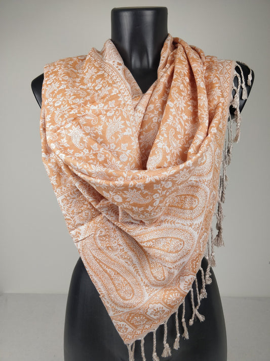 Sankya Wende-Pashmina aus Viskose. Orangefarbenes Paisley-Muster.