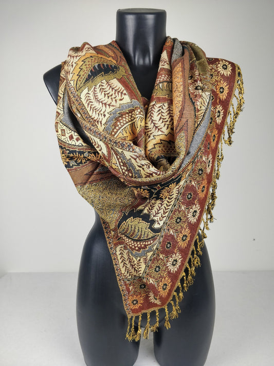 Pashmina vintage Hantra en viscose. Echarpe réversible aux motifs paisley marron et noir.