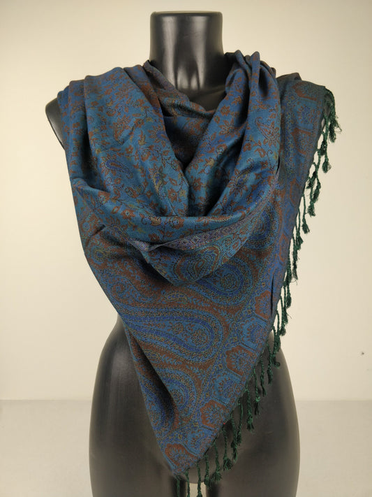 Pashmina réversible Sankya en viscose. Echarpe motif paisley bleu et marron.