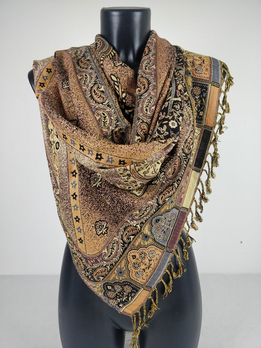 Pashmina vintage Hantra en viscose. Echarpe réversible aux motifs paisley violet et noir.