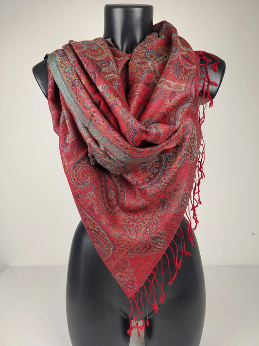 Pashmina Mangal réversible en modal / soie. Echarpe aux motifs paisley rouge.