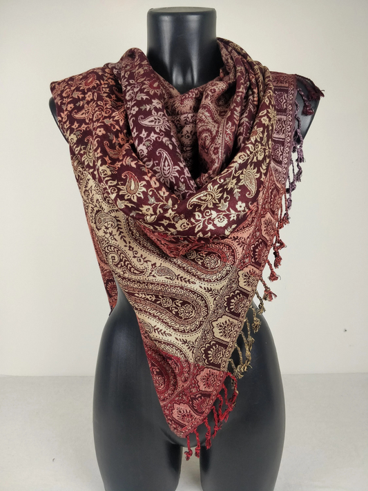 Pashmina réversible multicolore Sankya en viscose. Echarpe aux motifs paisley tons marrons.